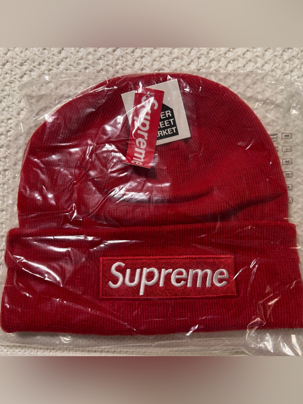 Supreme Red Box Logo Cuffed Beanie